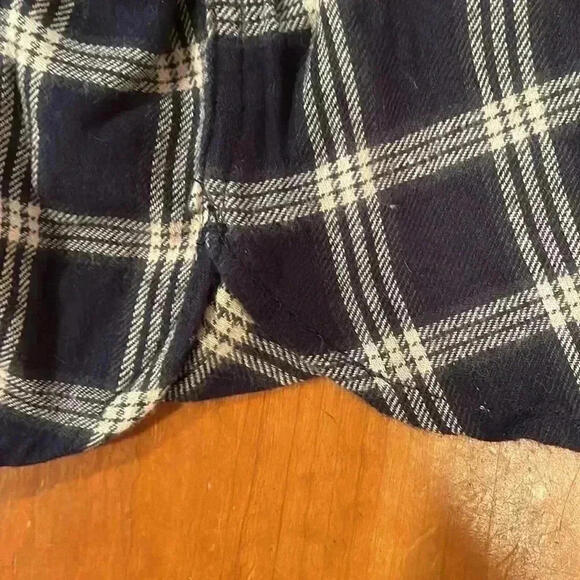 French Connection flannel size Large NWT - Picture 6 of 7
